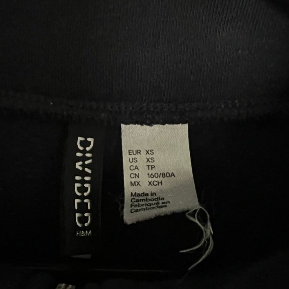 Sweater - Picture 2 of 2